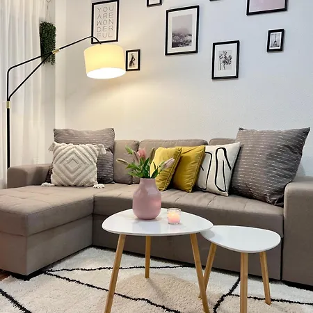 Lovely Apartament With A Sunny Terrace Torrevieja Exterior photo