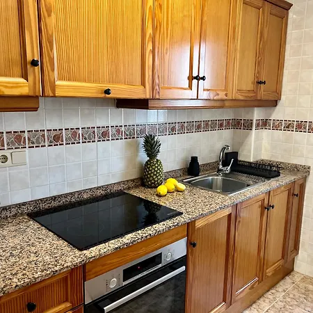 Lovely Apartament With A Sunny Terrace Torrevieja Exterior photo