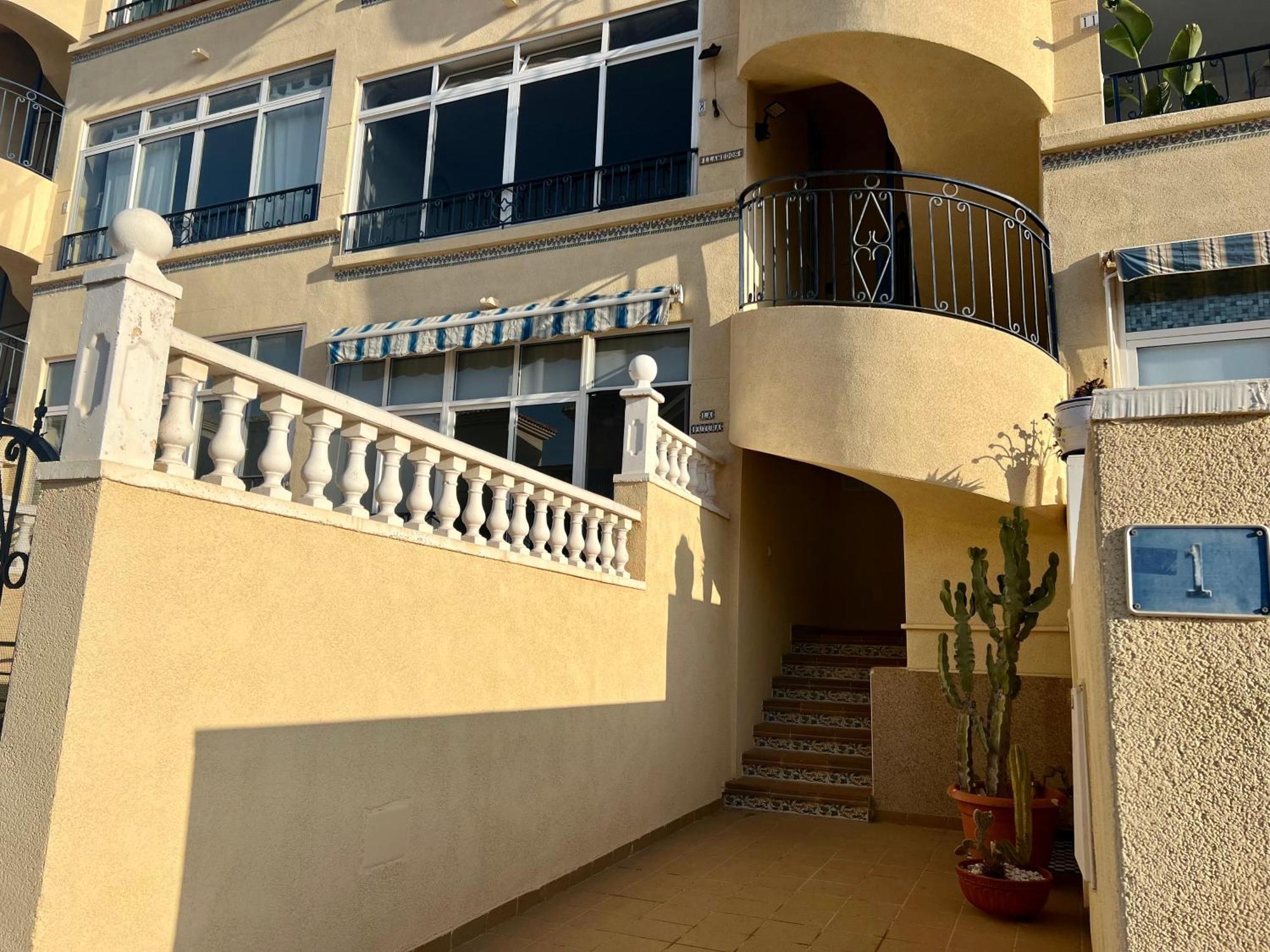 Apartment Lovely With A Sunny Terrace *